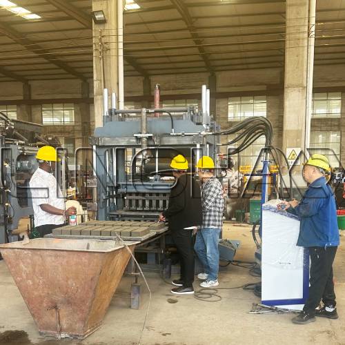 Kenyan client visiting LINGHAO factory for 5-15 automatic block making machine